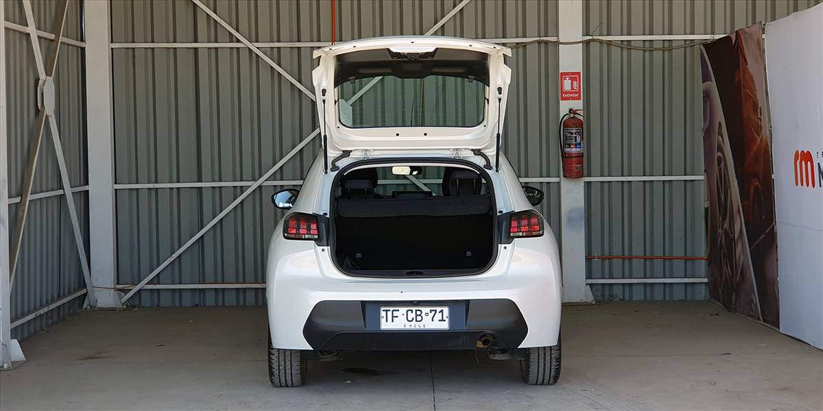 PEUGEOT 208 STYLE PURETECH 75 1.2 - Imagen 16