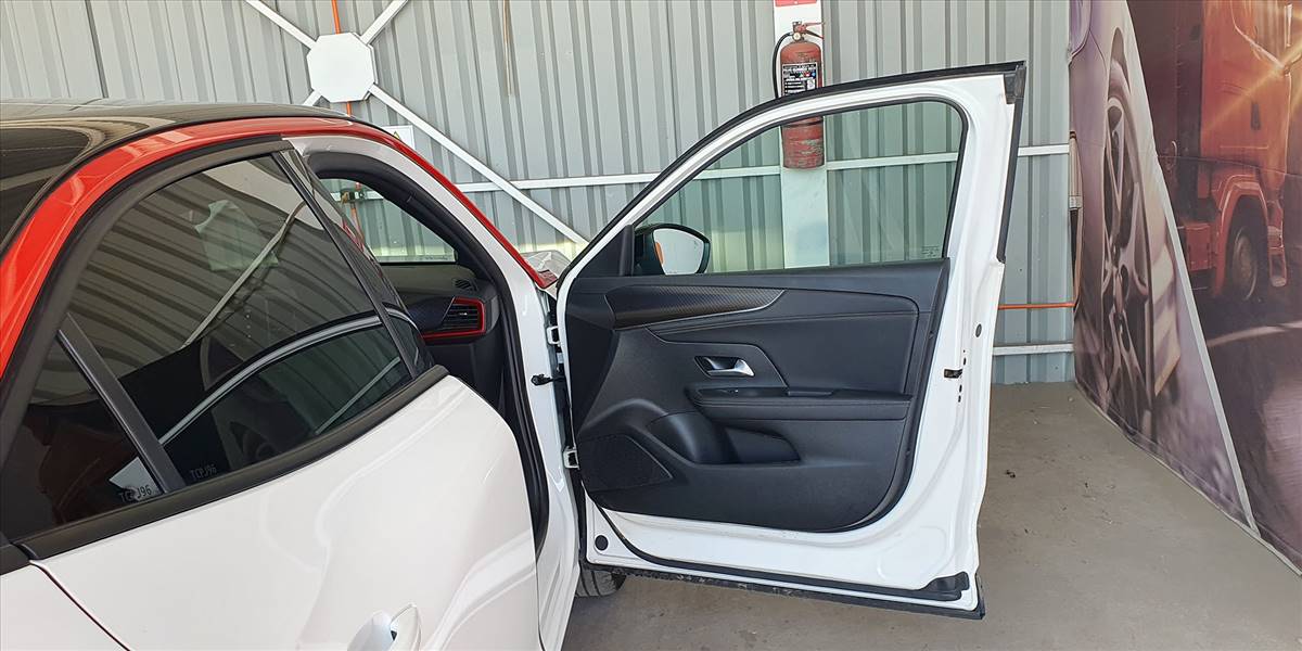 OPEL MOKKA 1.2T AUT - Imagen 26