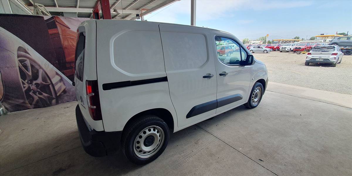 CITROËN BERLINGO K9 BLUEHDI 1.6 - Imagen 14