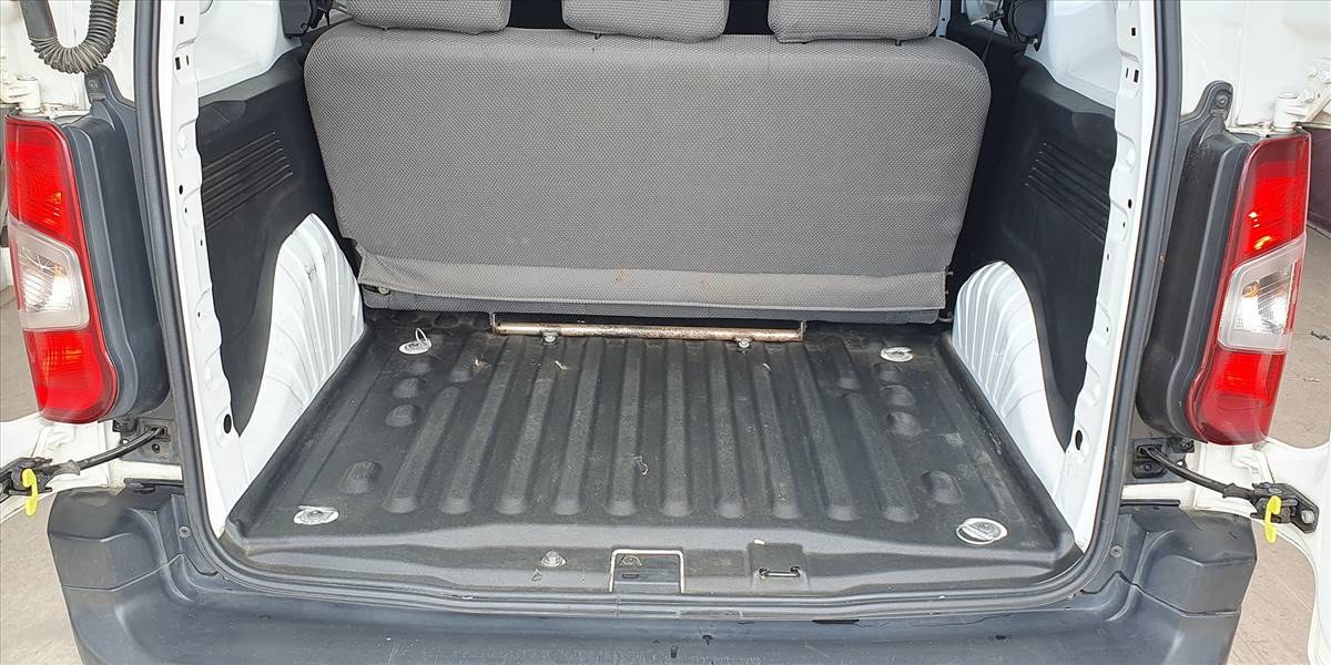 CITROËN BERLINGO K9 BLUEHDI 1.6 - Imagen 17