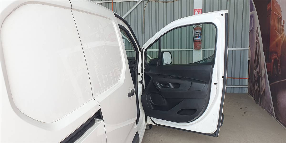 CITROËN BERLINGO K9 BLUEHDI 1.6 - Imagen 31