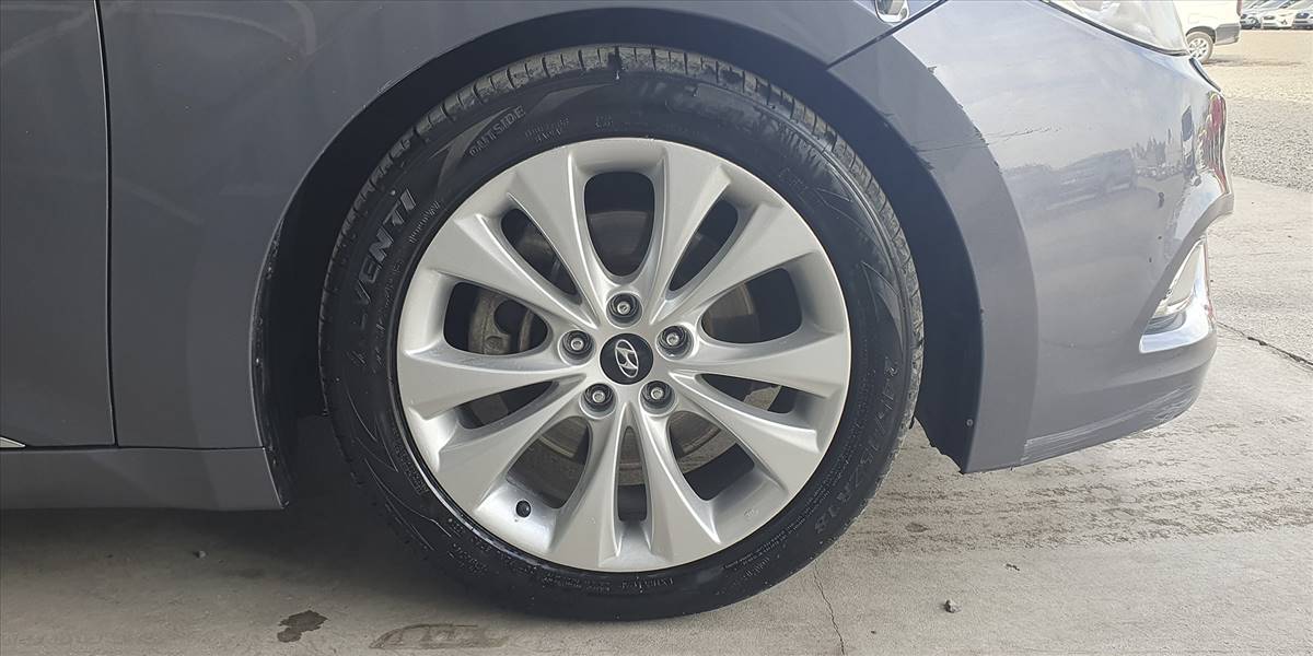 HYUNDAI AZERA HG GLS 3.0 AUT - Imagen 5