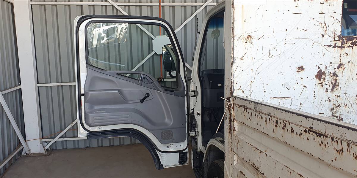 MITSUBISHI FUSO CANTER - Imagen 20