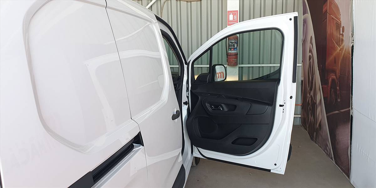 CITROËN BERLINGO  BVM  MT - Imagen 23