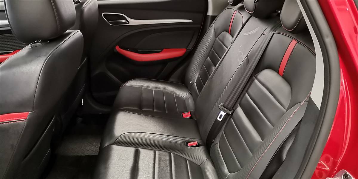 MG ZX 1.3T AUT - Imagen 27