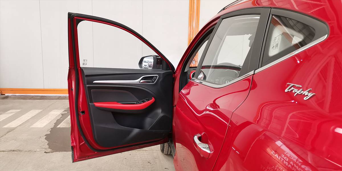 MG ZX 1.3T AUT - Imagen 28