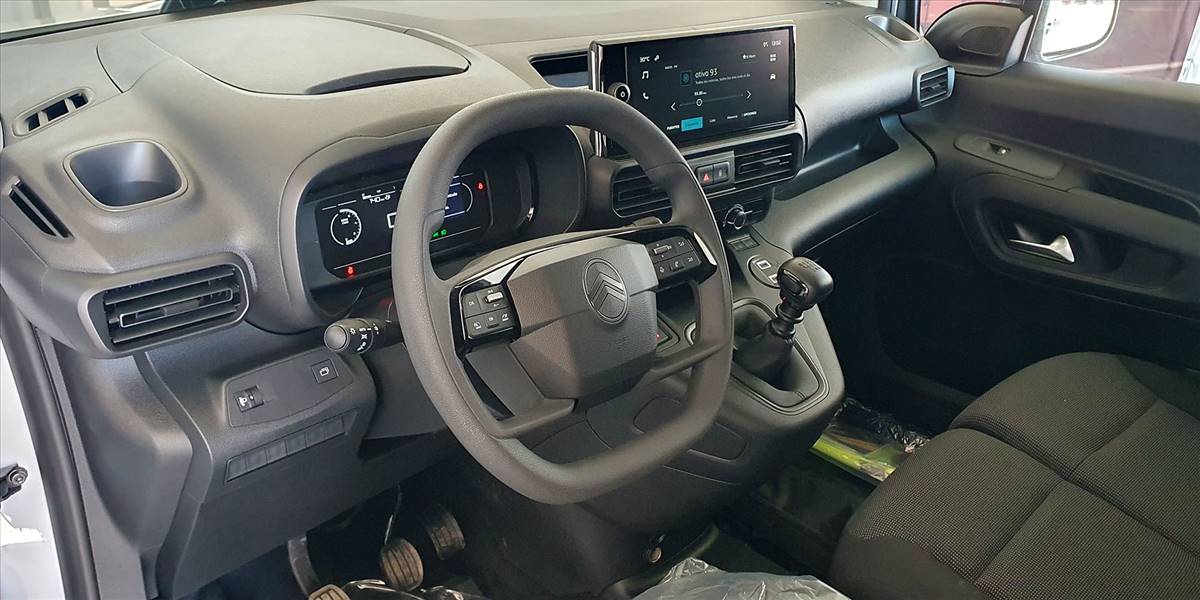 CITROËN BERLINGO  BVM  MT - Imagen 18
