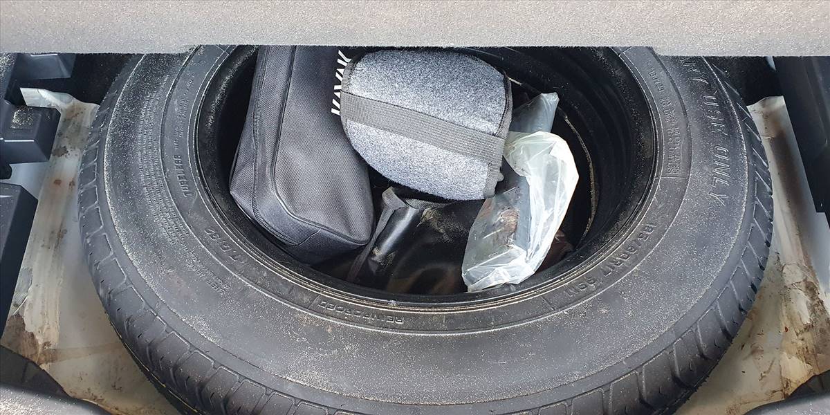 MAZDA CX9 2WD 2.5 AUT - Imagen 19