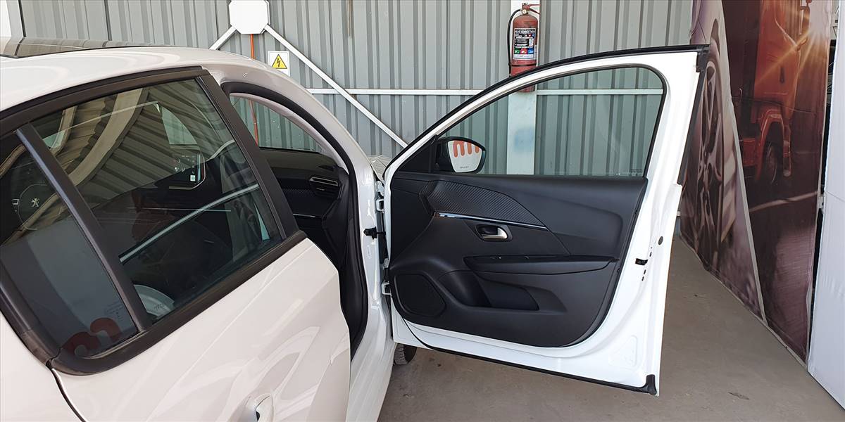 PEUGEOT 208 STYLE PURETECH 75 1.2 - Imagen 32