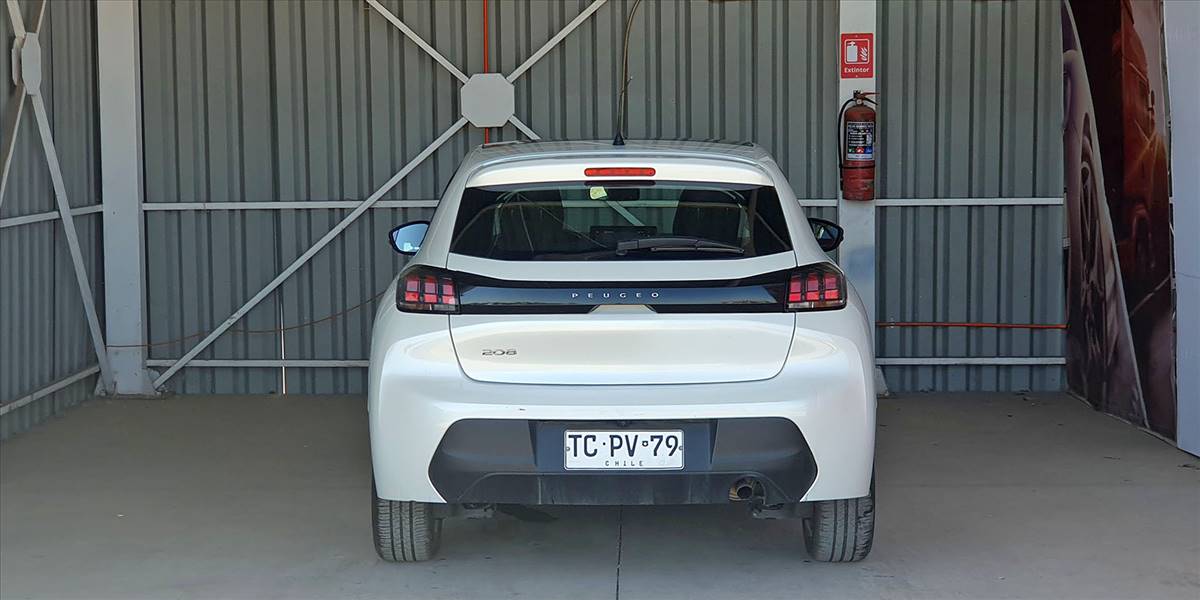 PEUGEOT 208 STYLE PURETECH 75 1.2 - Imagen 15
