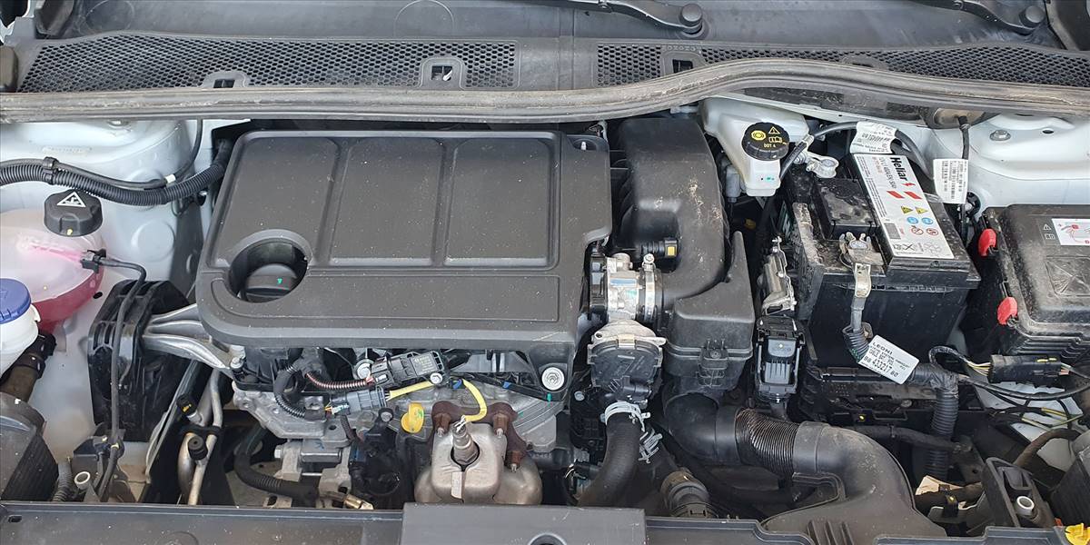 PEUGEOT 208 STYLE PURETECH 75 1.2 - Imagen 19
