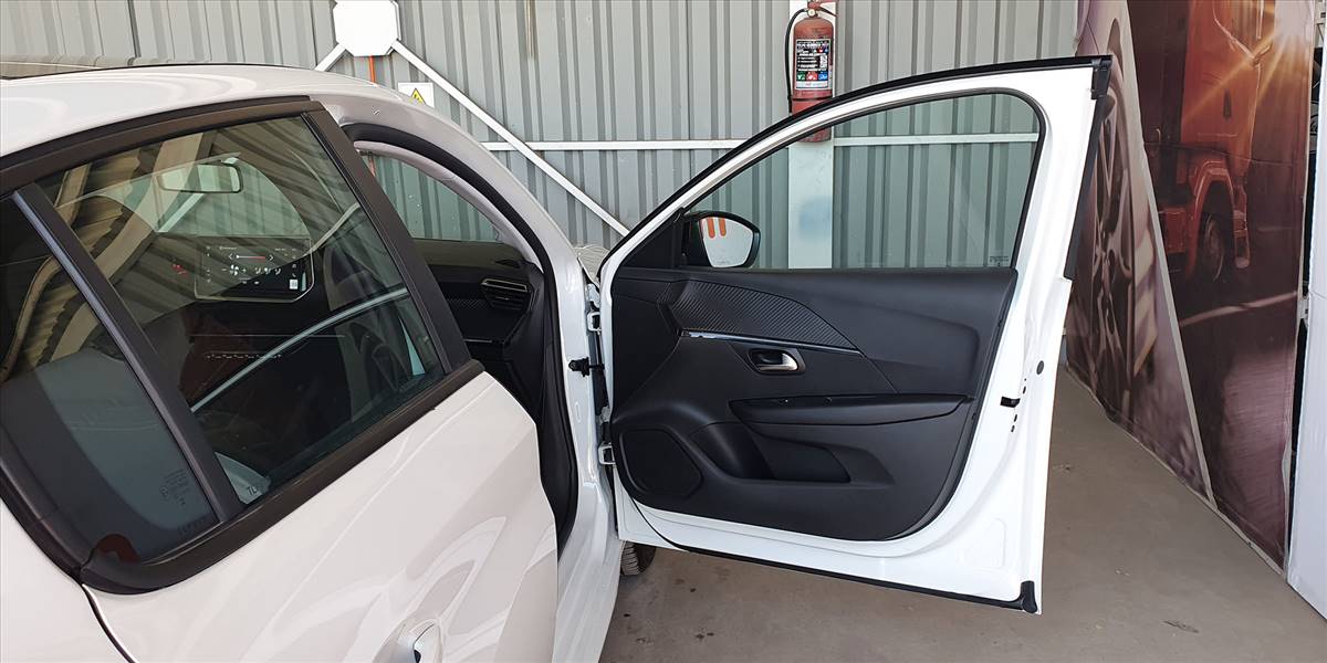 PEUGEOT 208 STYLE PURETECH 75 1.2 - Imagen 32