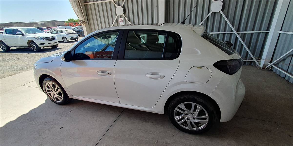PEUGEOT 208 STYLE PURETECH 75 1.2 - Imagen 13