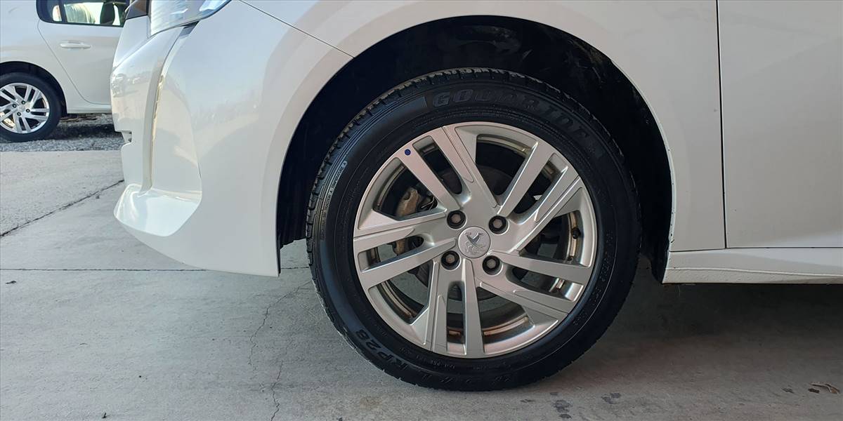 PEUGEOT 208 STYLE PURETECH 75 1.2 - Imagen 21