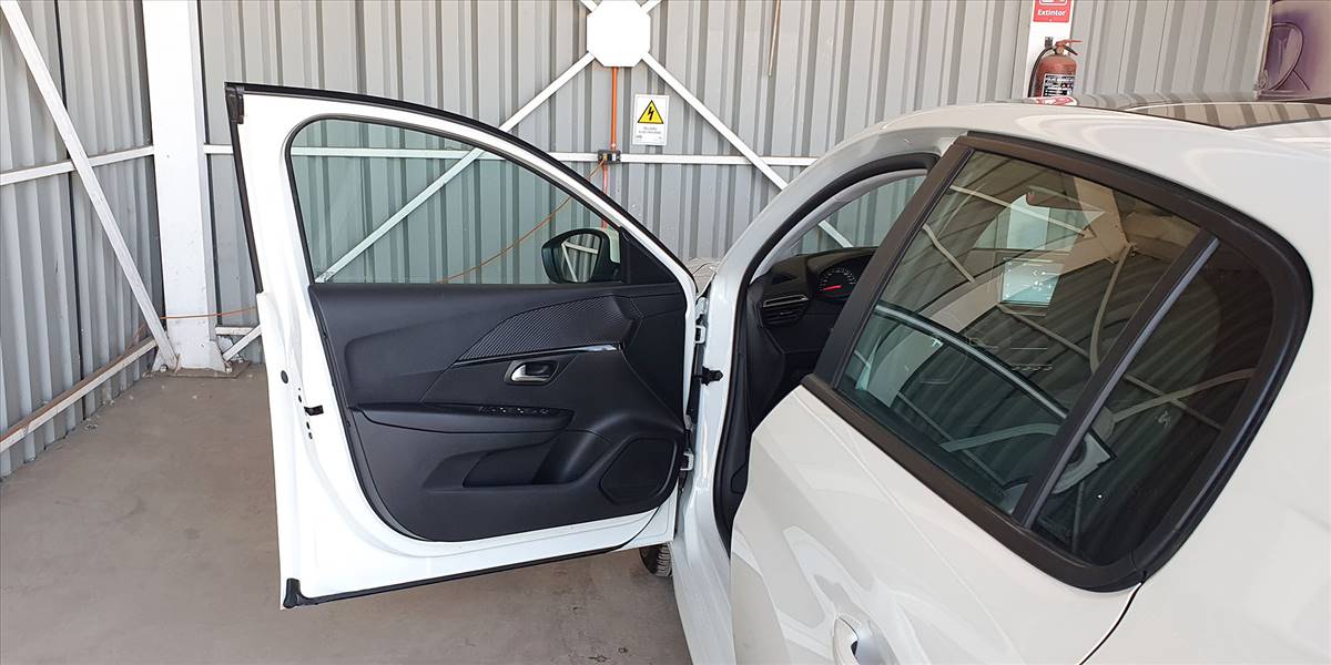 PEUGEOT 208 STYLE PURETECH 75 1.2 - Imagen 31