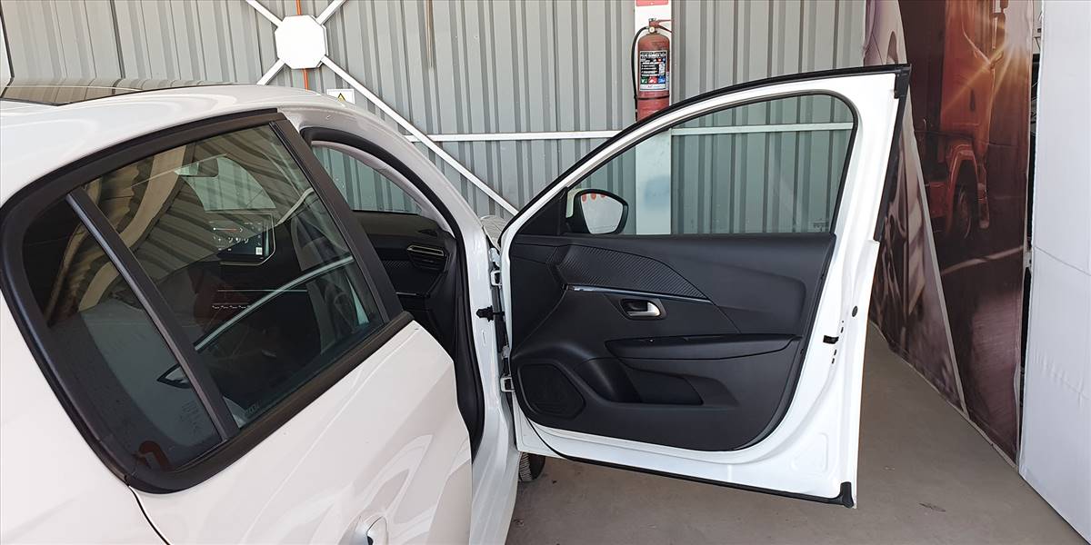 PEUGEOT 208 STYLE PURETECH 75 1.2 - Imagen 32