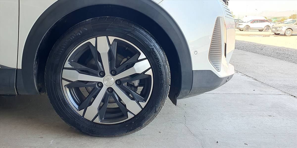 PEUGEOT 3008 BLUE HDI 130 EAT8 1.5 AUT - Imagen 20