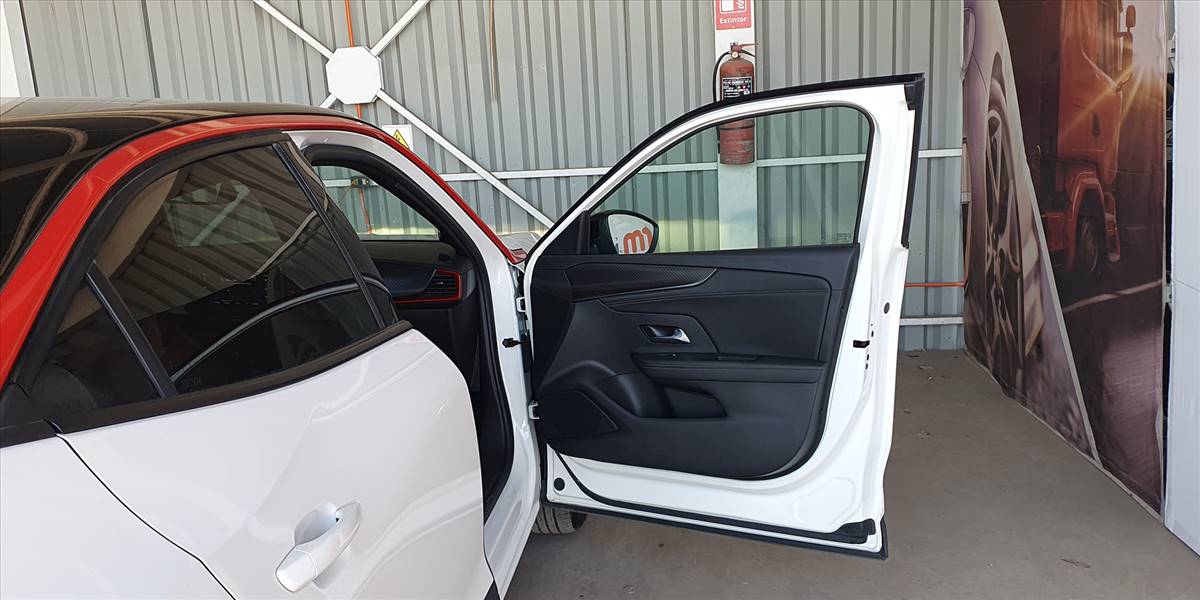 OPEL MOKKA 1.2T AUT - Imagen 31