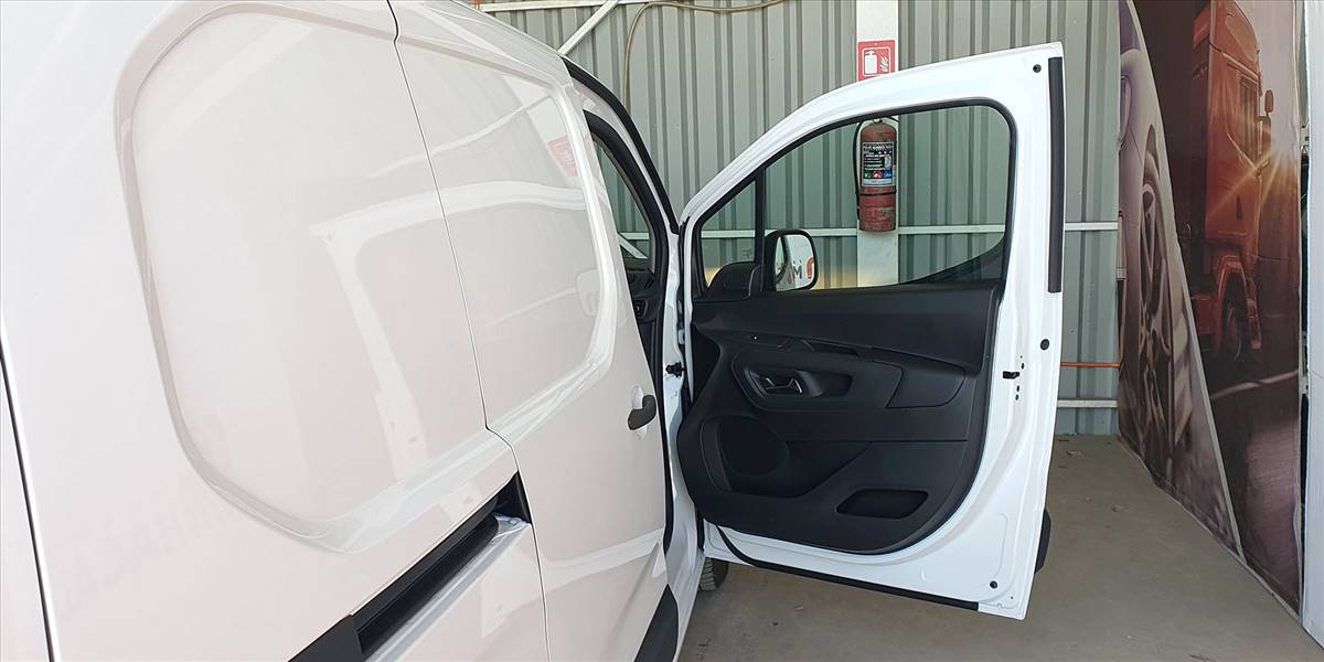 CITROËN BERLINGO  BVM  MT - Imagen 23