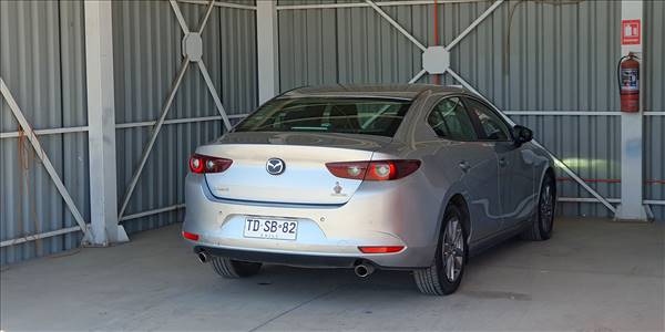 MAZDA NEW 3 2.0 - Imagen 4