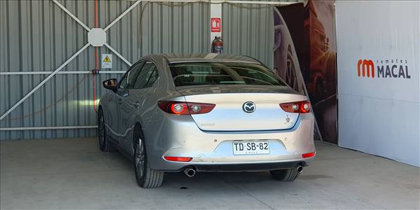 MAZDA NEW 3 2.0 - Imagen 6