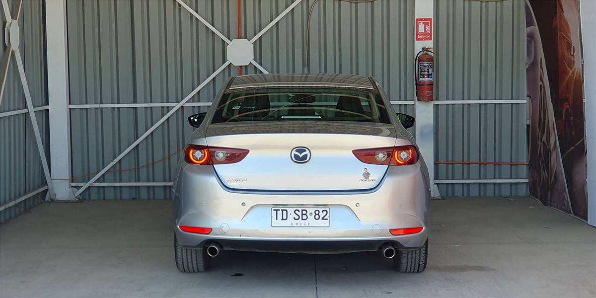 MAZDA NEW 3 2.0 - Imagen 11