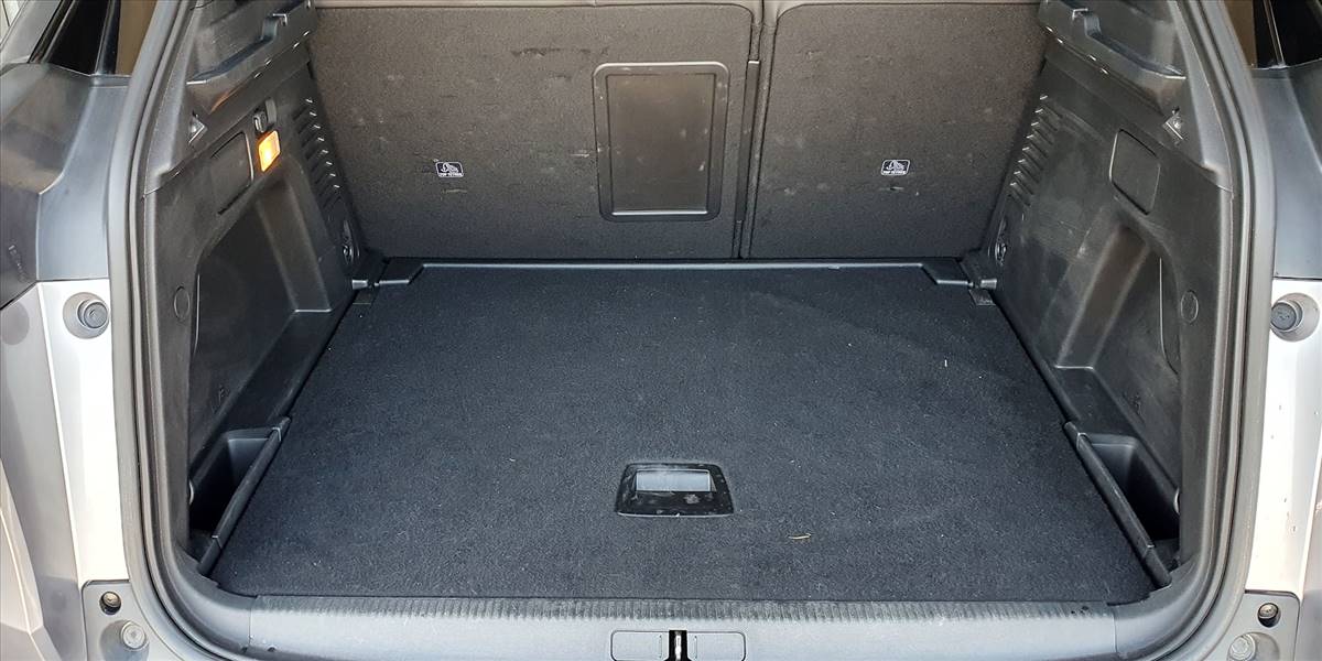PEUGEOT 3008 BLUE HDI 130 EAT8 1.5 AUT - Imagen 17