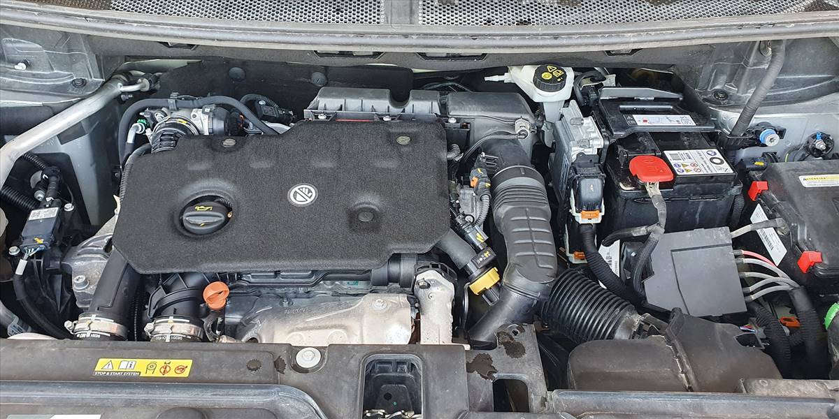 PEUGEOT 3008 BLUE HDI 130 EAT8 1.5 AUT - Imagen 19