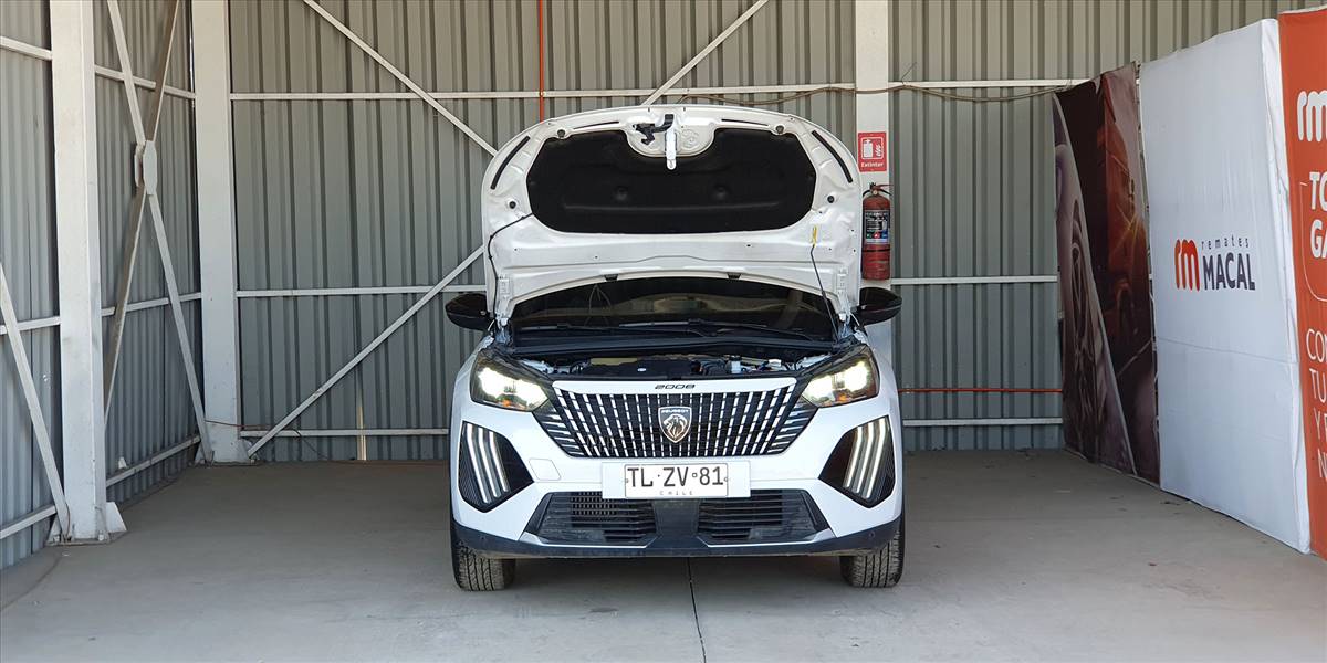 PEUGEOT 2008 BLUE HDI 130 EAT8 1.5 AUT - Imagen 15