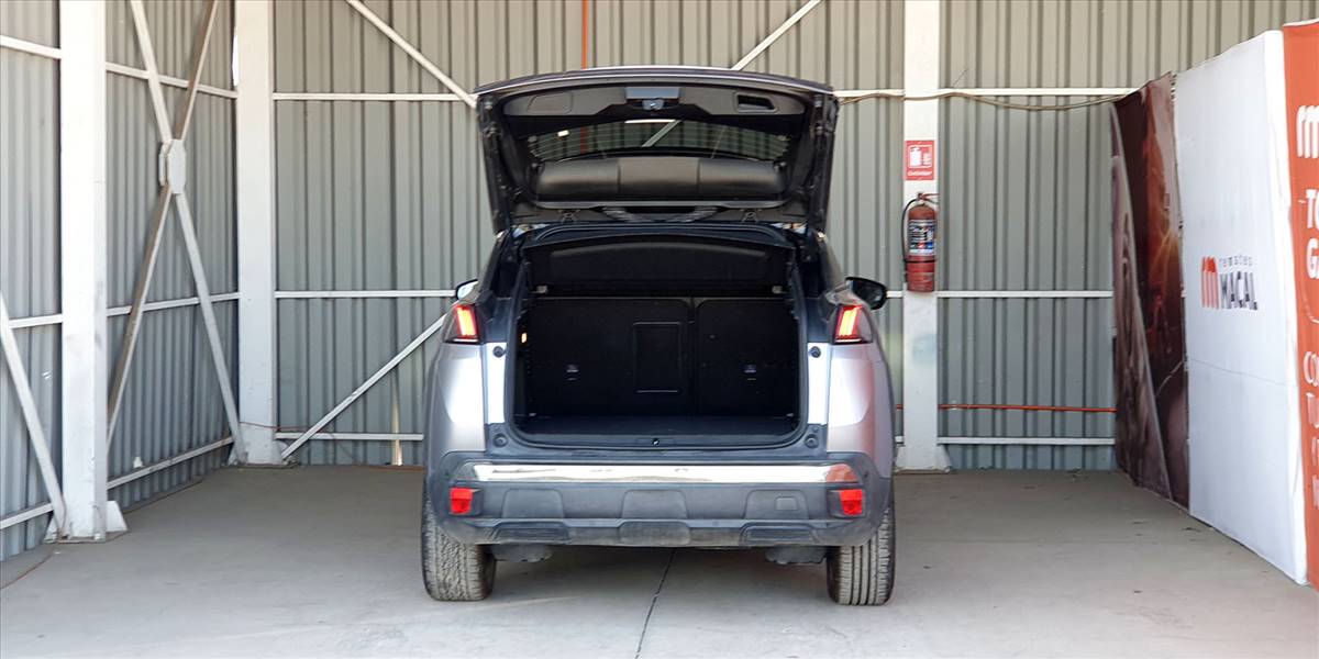 PEUGEOT 3008 BLUE HDI 130 EAT8 1.5 AUT - Imagen 13