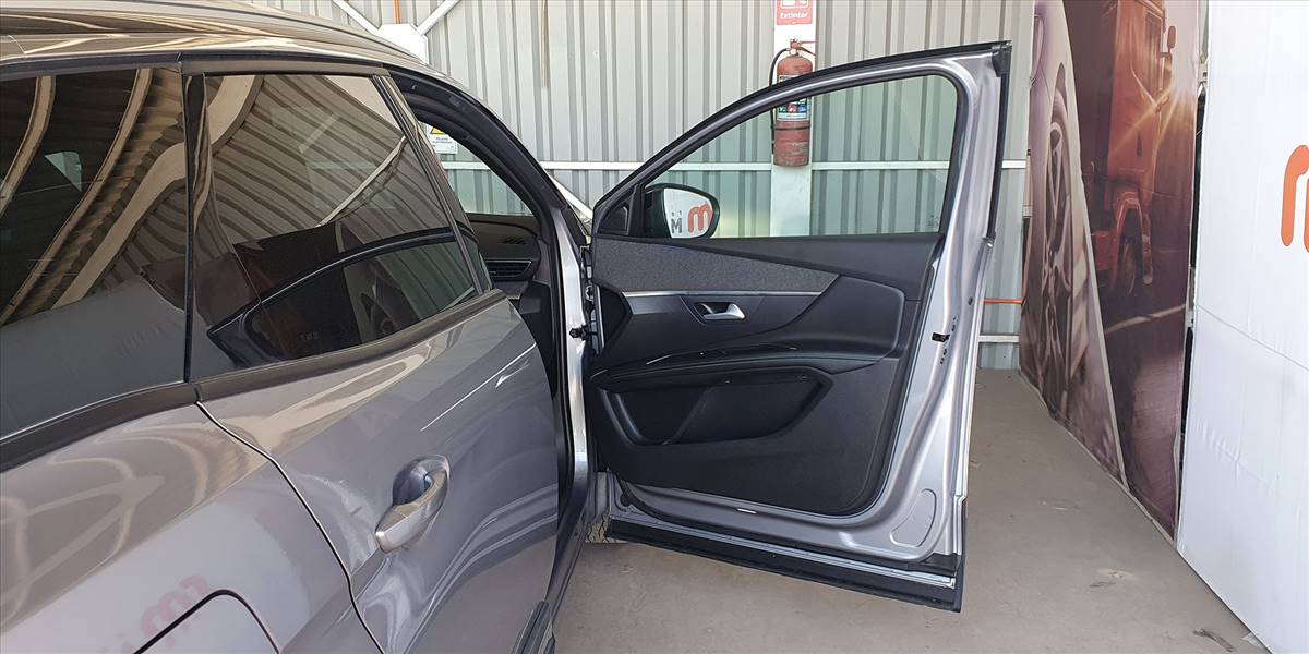 PEUGEOT 3008 BLUE HDI 130 EAT8 1.5 AUT - Imagen 28