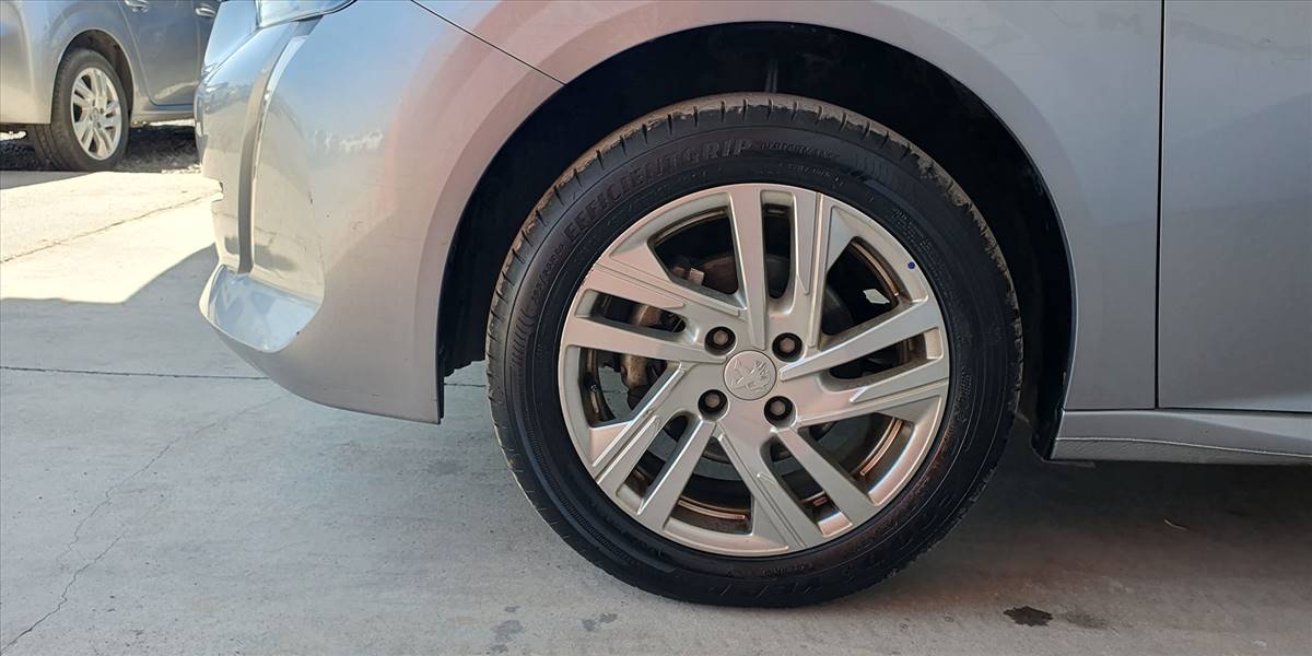 PEUGEOT 208 PURETECH 75 MT 1.2 - Imagen 21