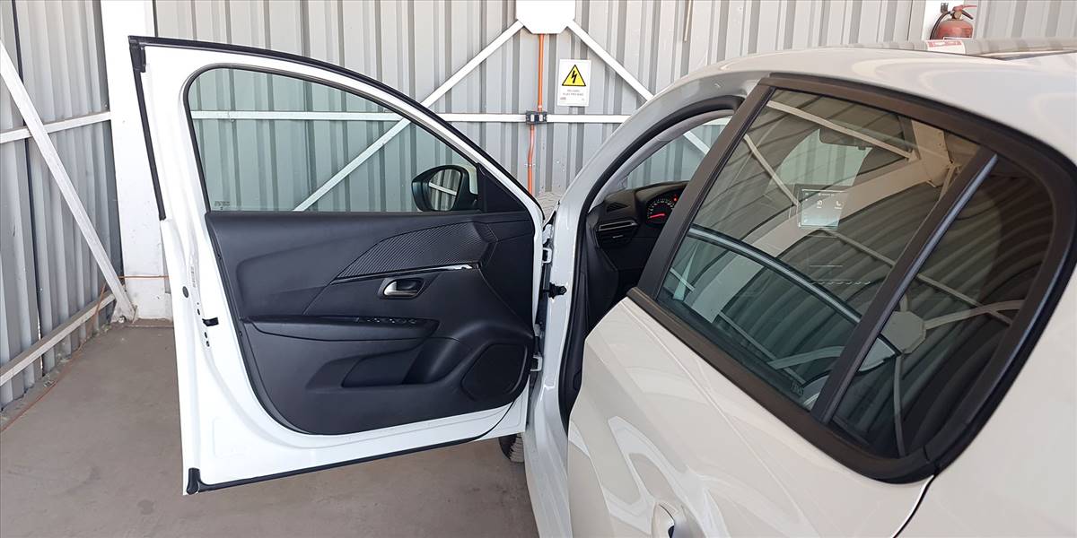 PEUGEOT 208 PURETECH 75 MT 1.2 - Imagen 31