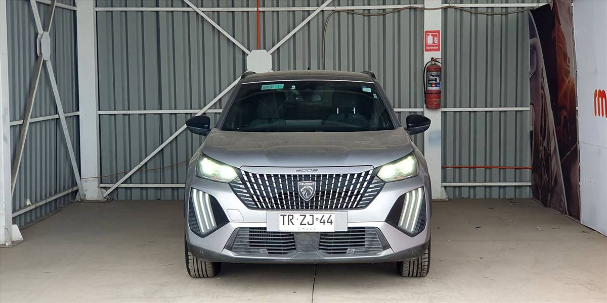 PEUGEOT 2008 BLUE HDI 130 EAT8 1.5 AUT - Imagen 9