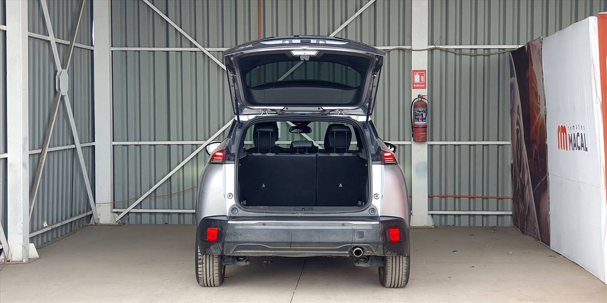PEUGEOT 2008 BLUE HDI 130 EAT8 1.5 AUT - Imagen 13