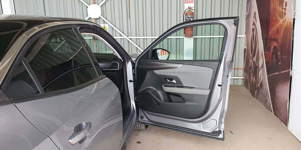 OPEL MOKKA 1.2T AUT - Imagen 28