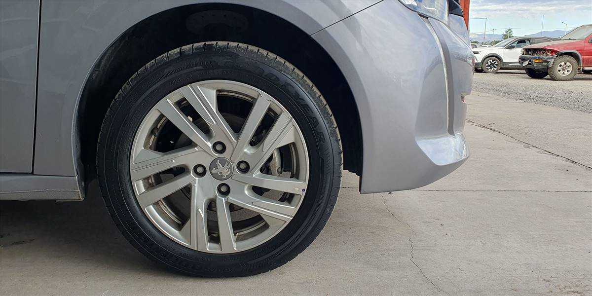 PEUGEOT 208 PURETECH 75 MT 1.2 - Imagen 20