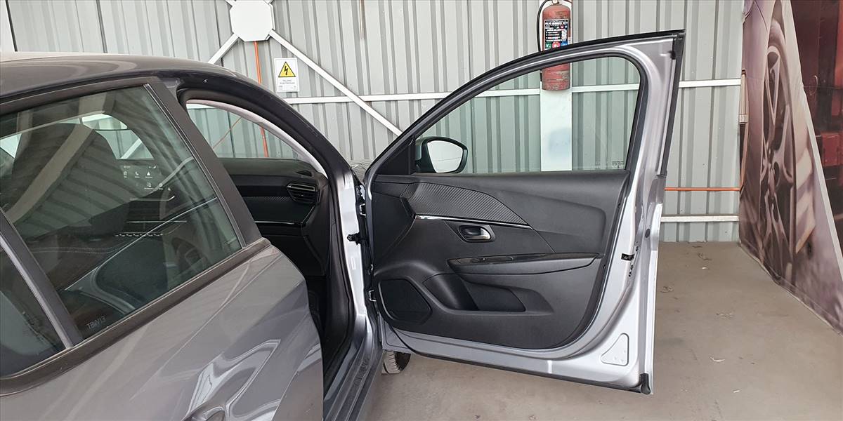 PEUGEOT 208 PURETECH 75 MT 1.2 - Imagen 32