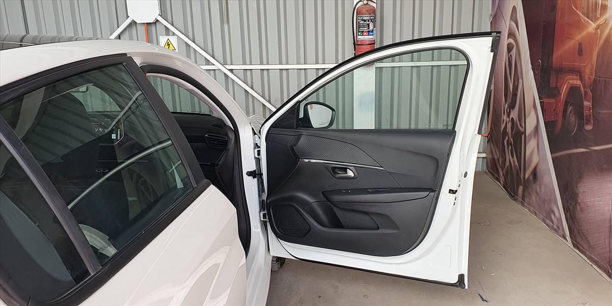 PEUGEOT 208 PURETECH 75 MT 1.2 - Imagen 29