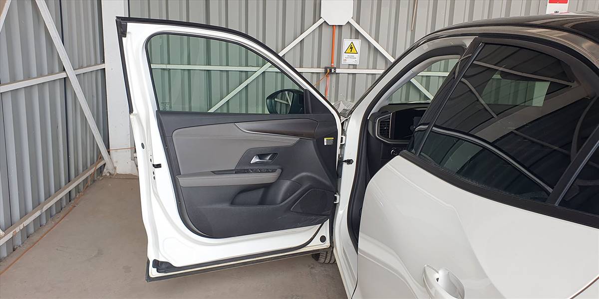 OPEL MOKKA 1.2T AUT - Imagen 27