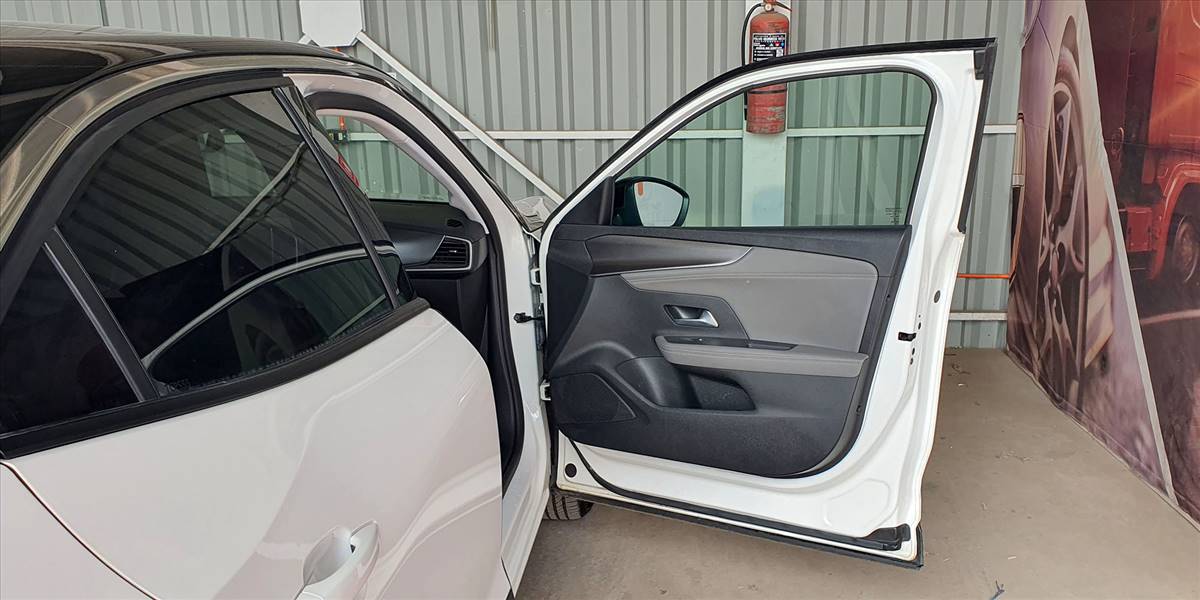 OPEL MOKKA 1.2T AUT - Imagen 28