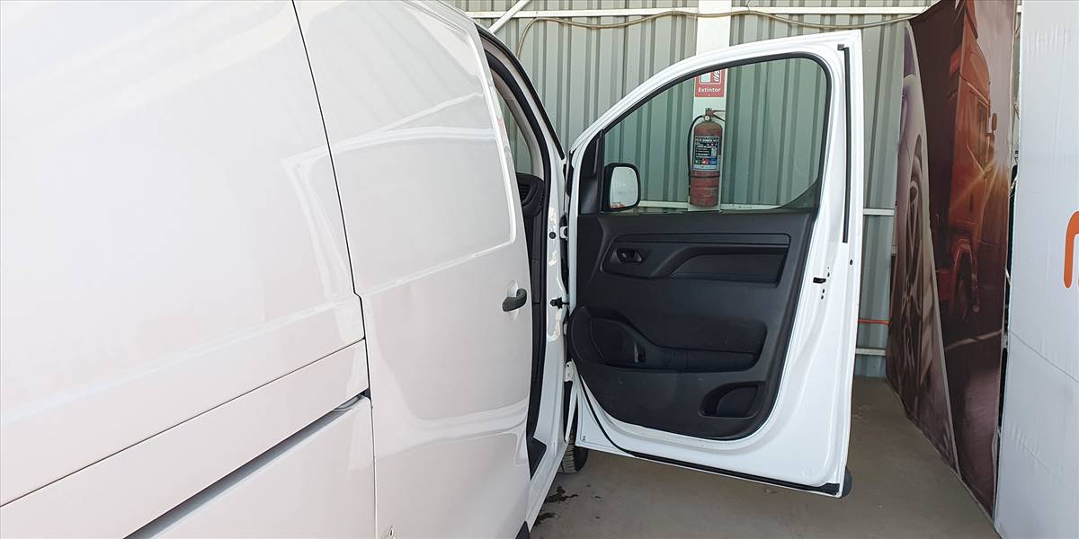PEUGEOT EXPERT BLUE HDI 145 2.0 - Imagen 26