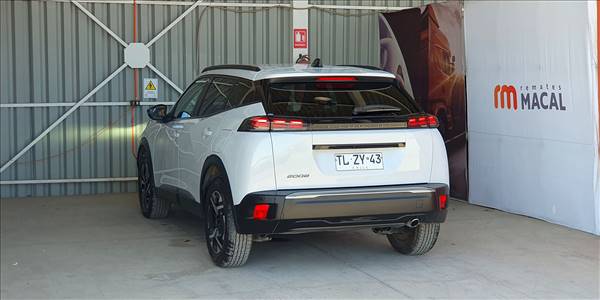 PEUGEOT 2008 BLUE HDI 130 EAT8 1.5 AUT - Imagen 6