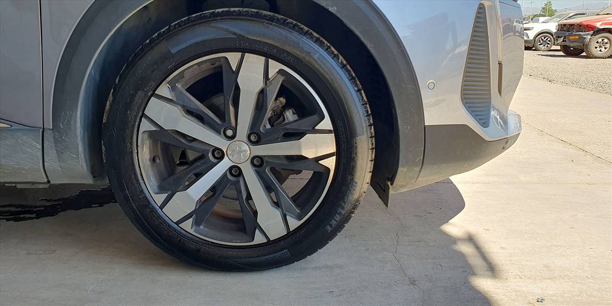 PEUGEOT 3008 BLUE HDI 130 EAT8 1.5 AUT - Imagen 17