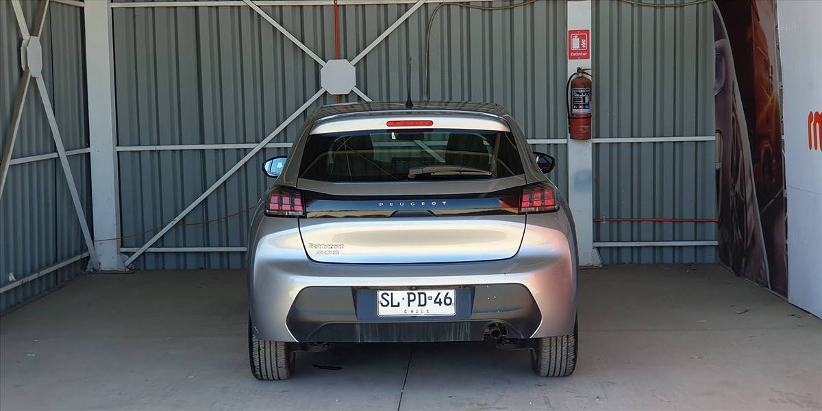 PEUGEOT 208 PURETECH 75 MT 1.2 - Imagen 12