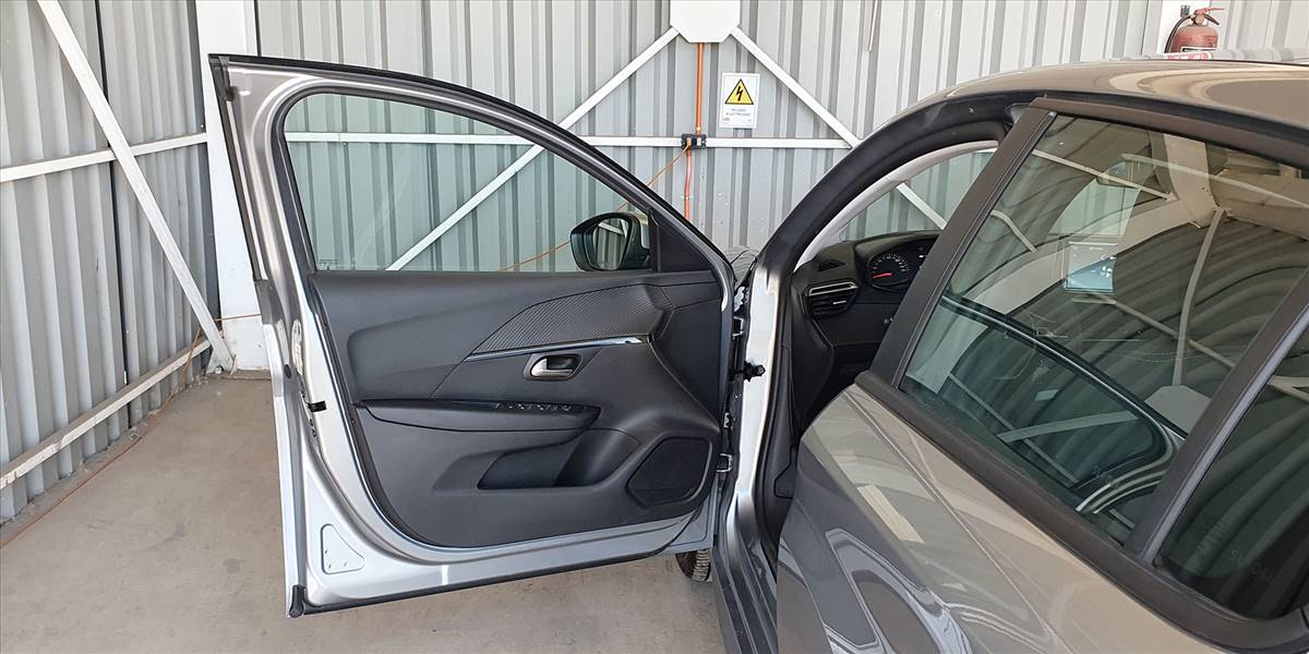 PEUGEOT 208 PURETECH 75 MT 1.2 - Imagen 28