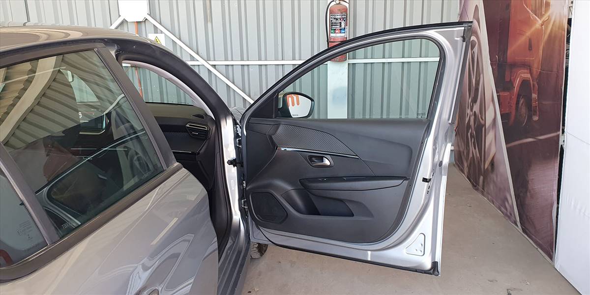 PEUGEOT 208 STYLE PURETECH 75 1.2 - Imagen 32