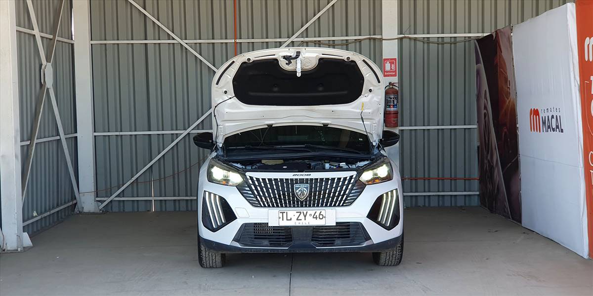 PEUGEOT 2008 BLUE HDI 130 EAT8 1.5 AUT - Imagen 15