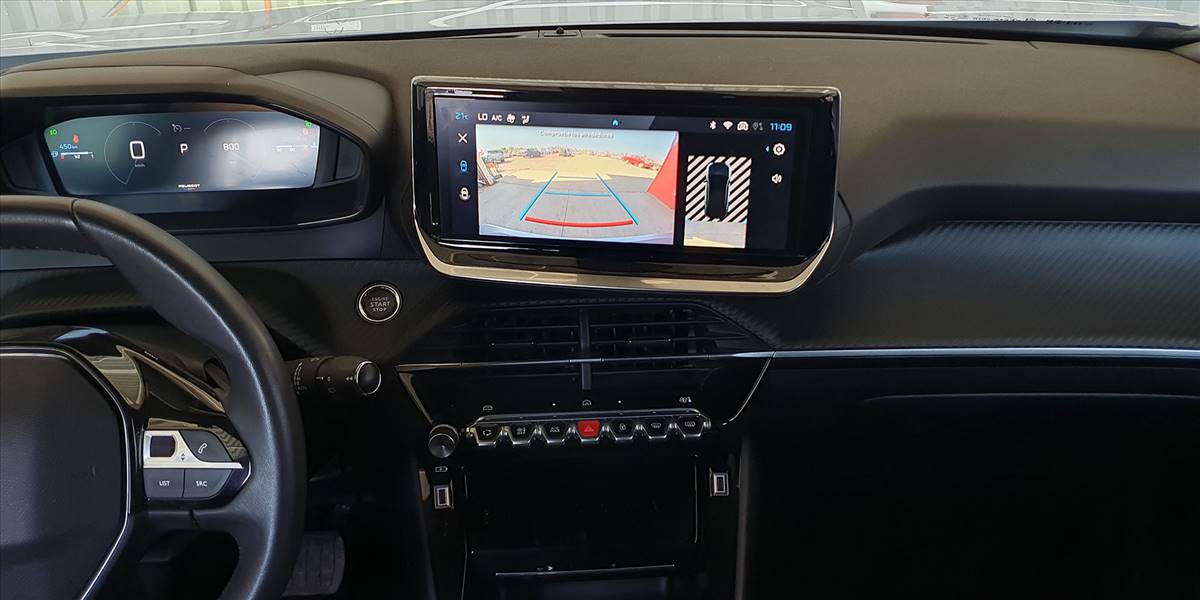 PEUGEOT 2008 BLUE HDI 130 EAT8 1.5 AUT - Imagen 23