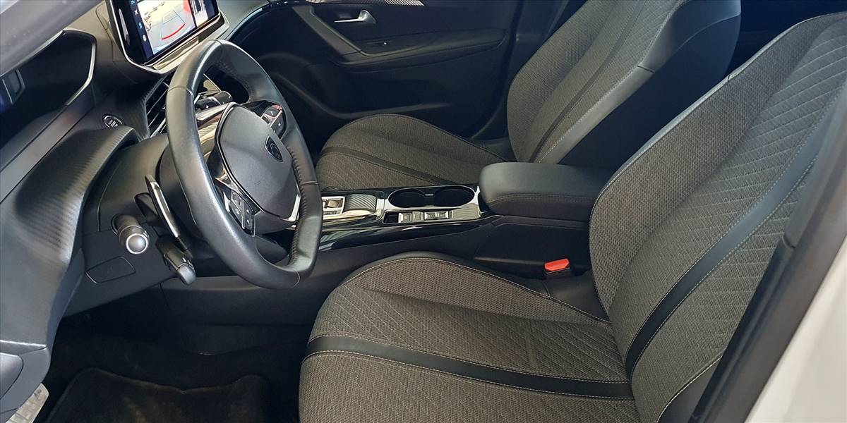 PEUGEOT 2008 BLUE HDI 130 EAT8 1.5 AUT - Imagen 25